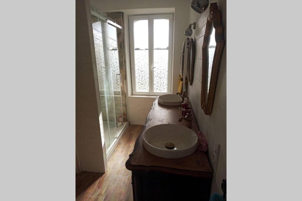 Kermaravel, Le Petit Manoir En Bord De Mer. 圣波勒-德莱昂 外观 照片